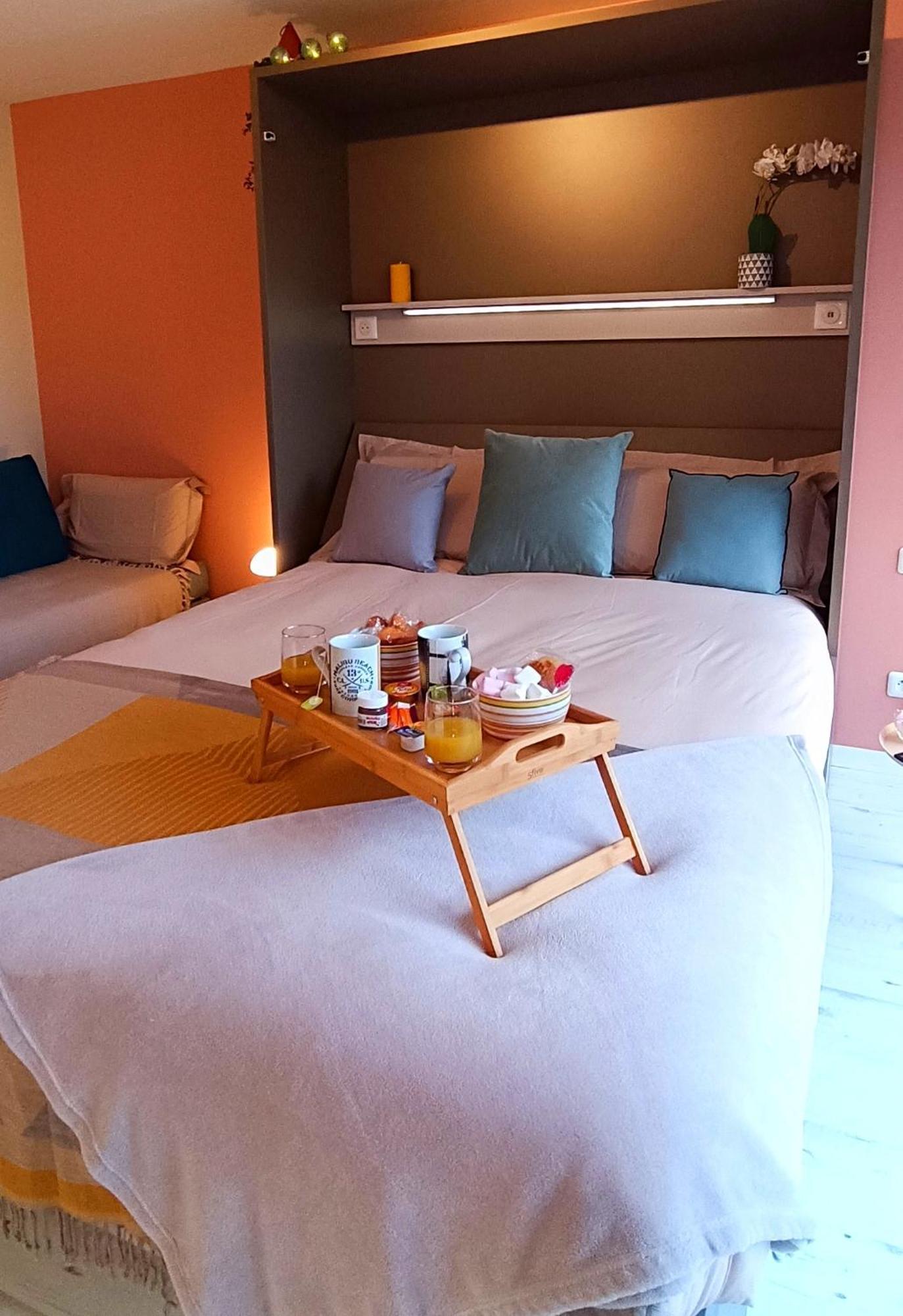 Studio Proche Plage - Parking Gratuit Et Prive - Terrasse Et Petit Jardin Cloture Courseulles-sur-Mer Exterior foto