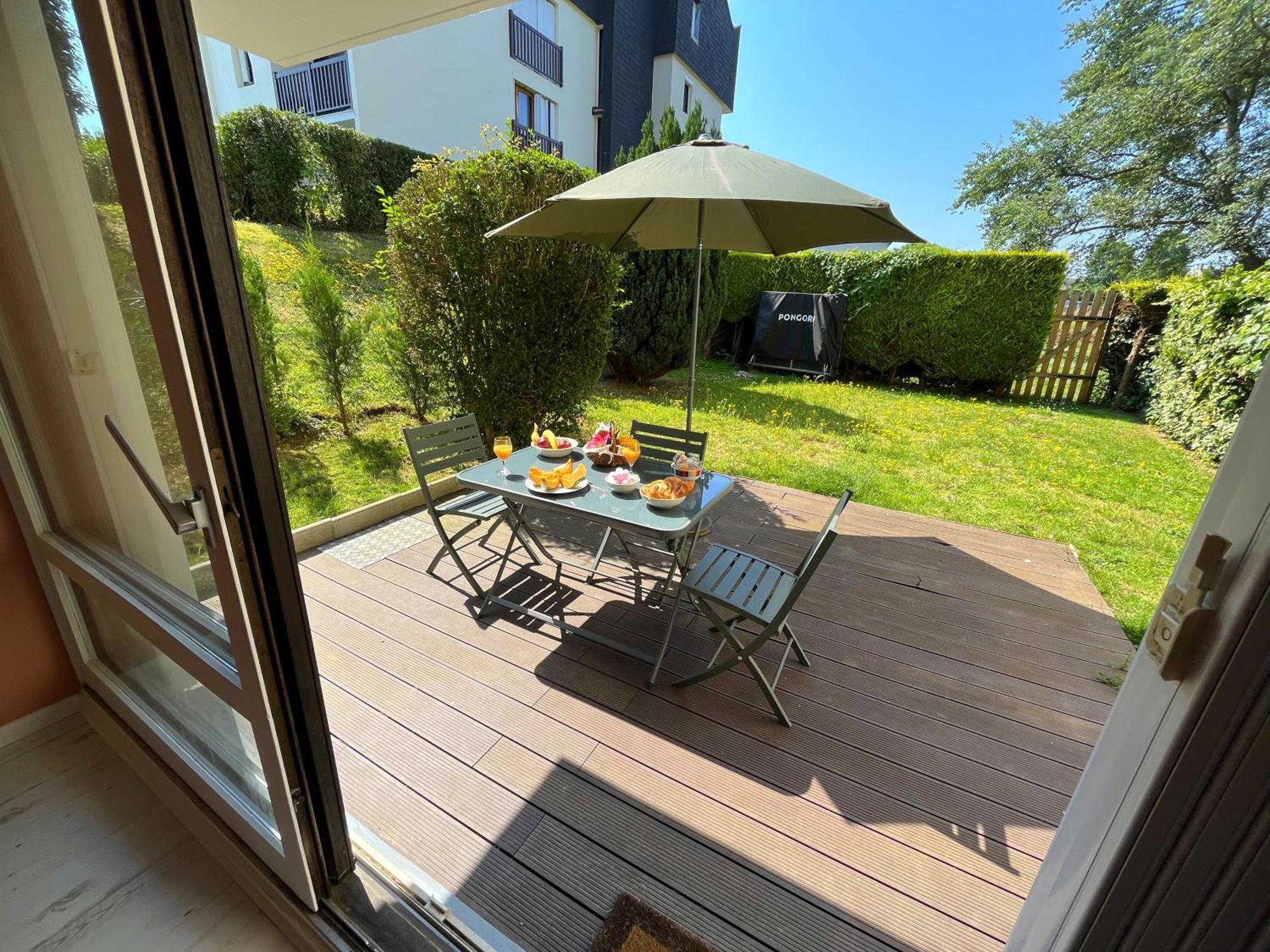 Studio Proche Plage - Parking Gratuit Et Prive - Terrasse Et Petit Jardin Cloture Courseulles-sur-Mer Exterior foto
